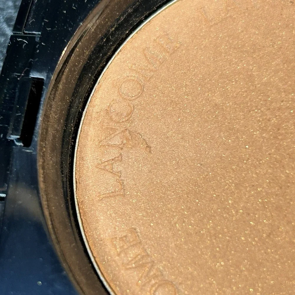 Lancome Belle De Teint Sheer Blurring Pressed Powder 08 BELLE DE‎ NUIT Damaged